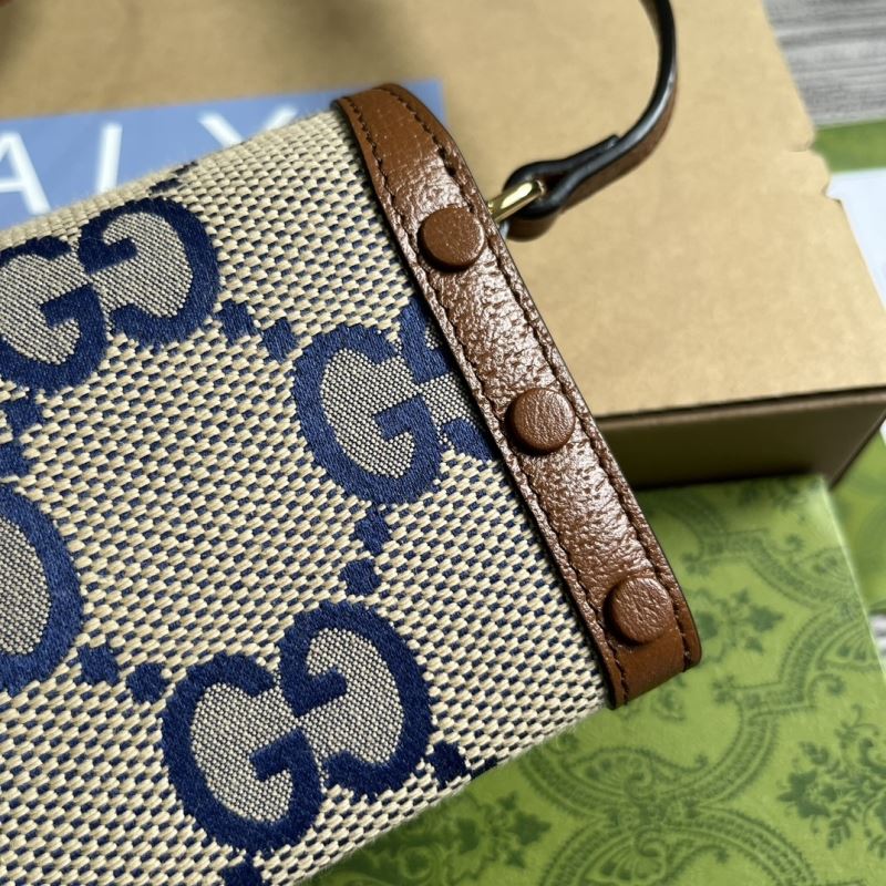 Gvc*1 horsebit bags